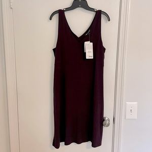 Athleta Santorini V Neck dress - purple/ plum sz L